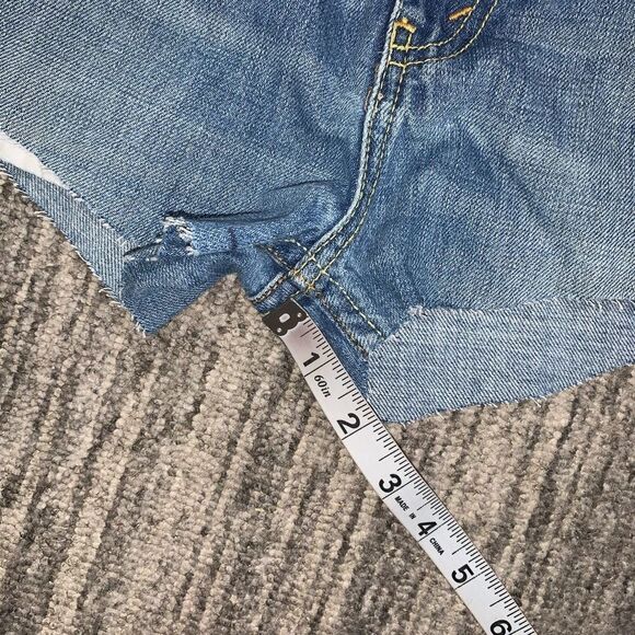 Vintage Levis 505 Women's 16 Regular Cut Off Distressed Jean Shorts Booty - Picture 7 of 8